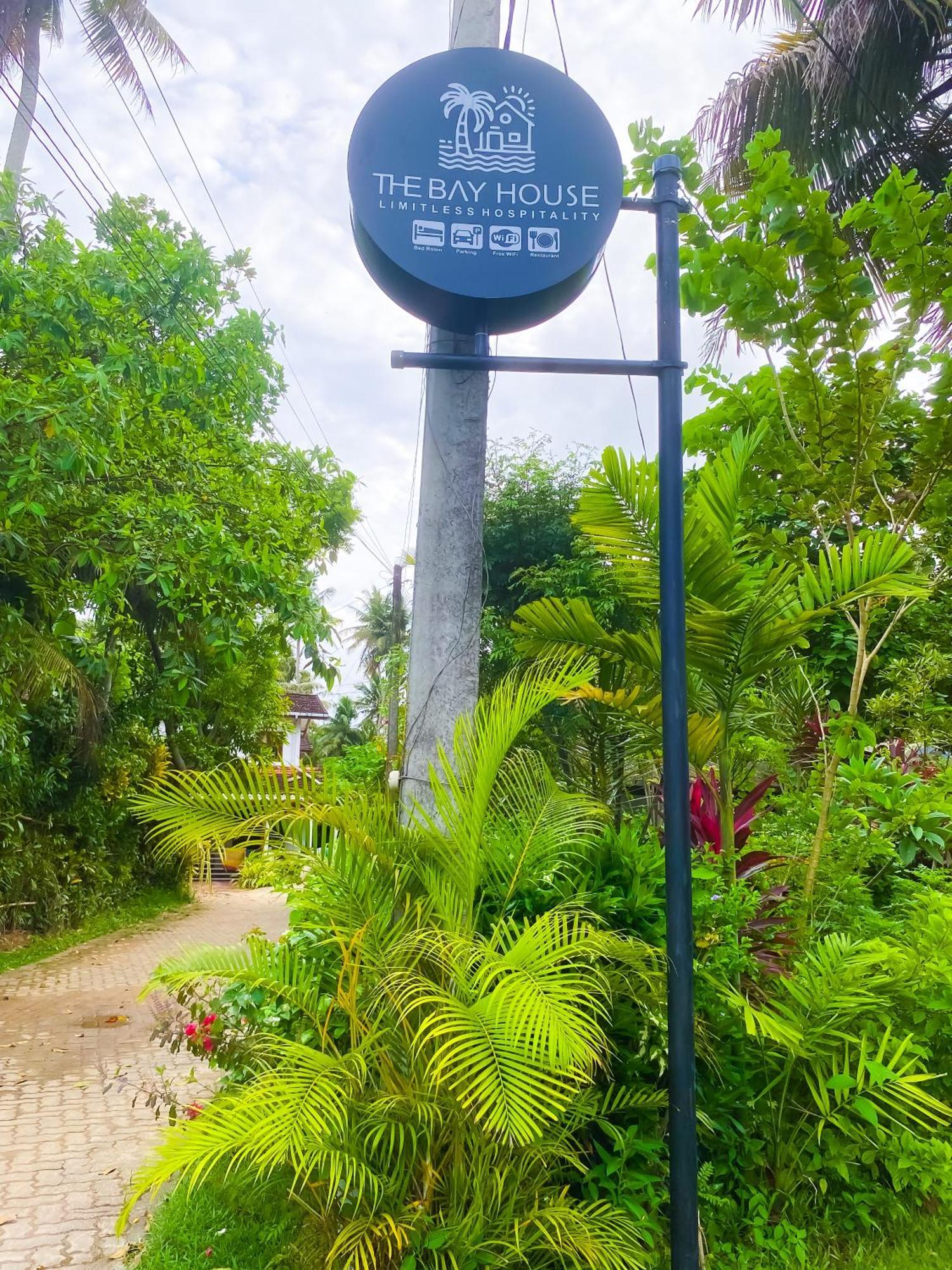 The Bay House Hotel Weligama Exterior photo